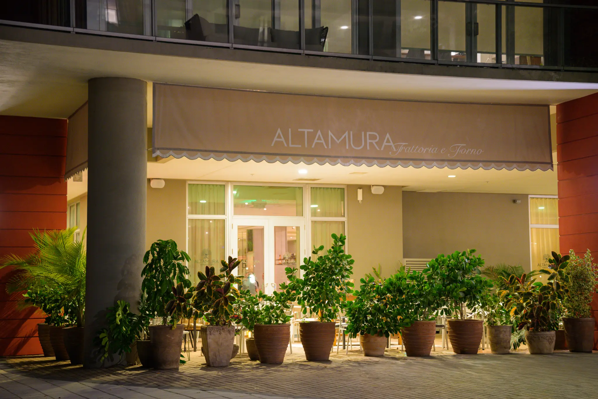 Altamura table